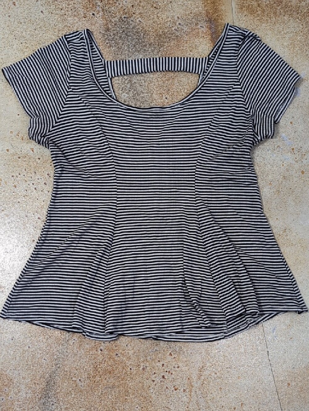 torrid Black & White Striped Scoop-Back Short Sleeve Fitted Tee Size L